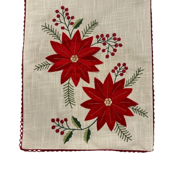 Sleigh Hill Holiday Christmas Red  Flower Holly Beige Gold Sparkly Table Runner - Picture 2 of 4